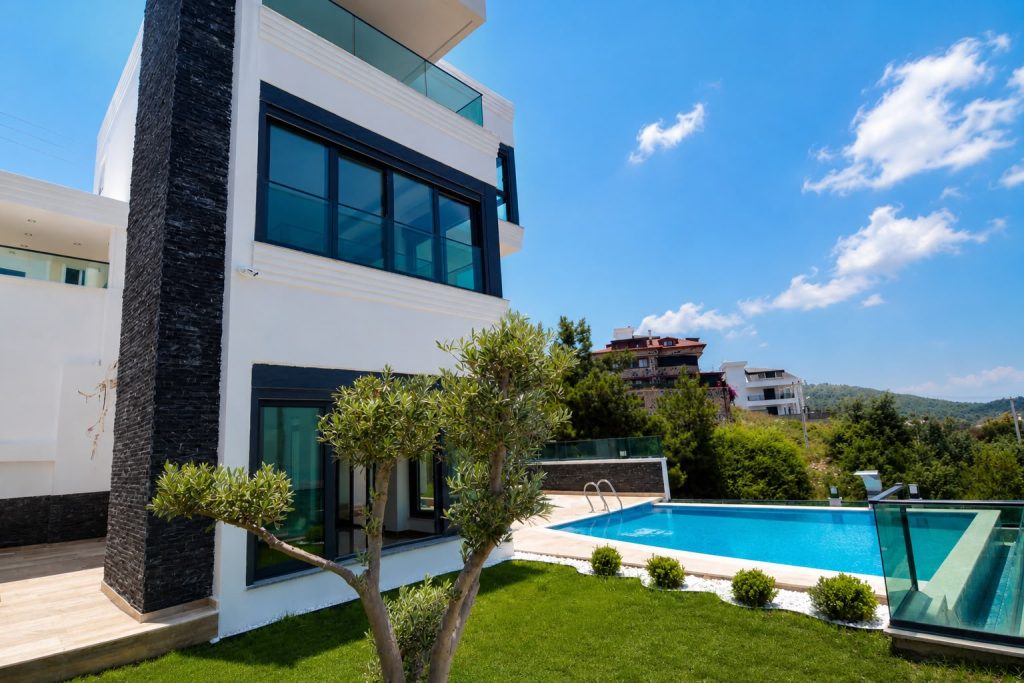 Luxusvilla mit privatem Pool und Meerblick in Kargıcak, Alanya