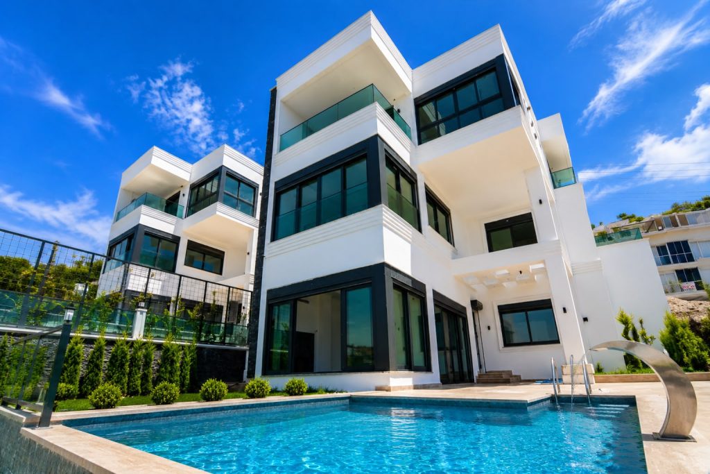 Ultra-Luxusvilla mit privatem Pool und Meerblick in Kargıcak, Alanya